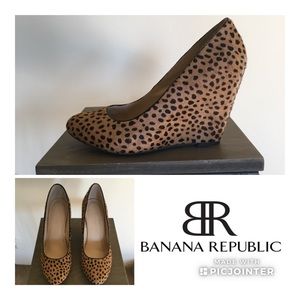Banana Republic Leopard Wedge Pumps Sz 7